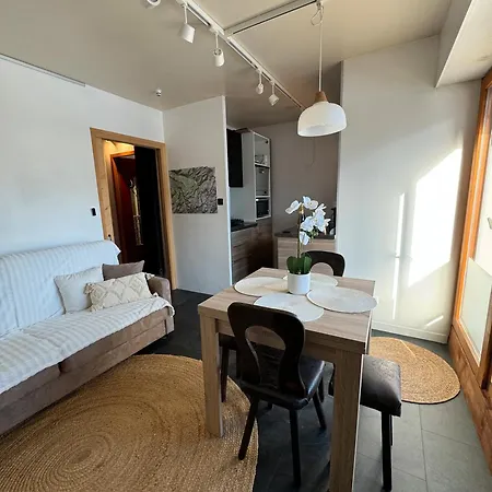 Vue Montagne 2 Lits Queen Apartment *